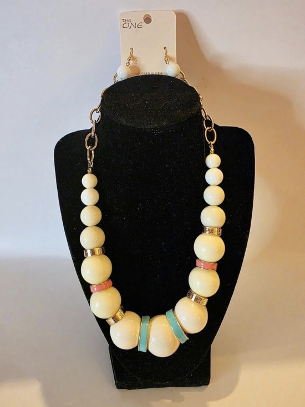 The One Beaded Necklace & Earrings in Cream & Gold